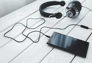 美伊经济“胆小鬼博弈”即将进入危险新阶段